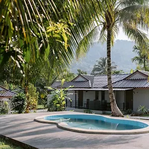  Guest house Surfer's Village